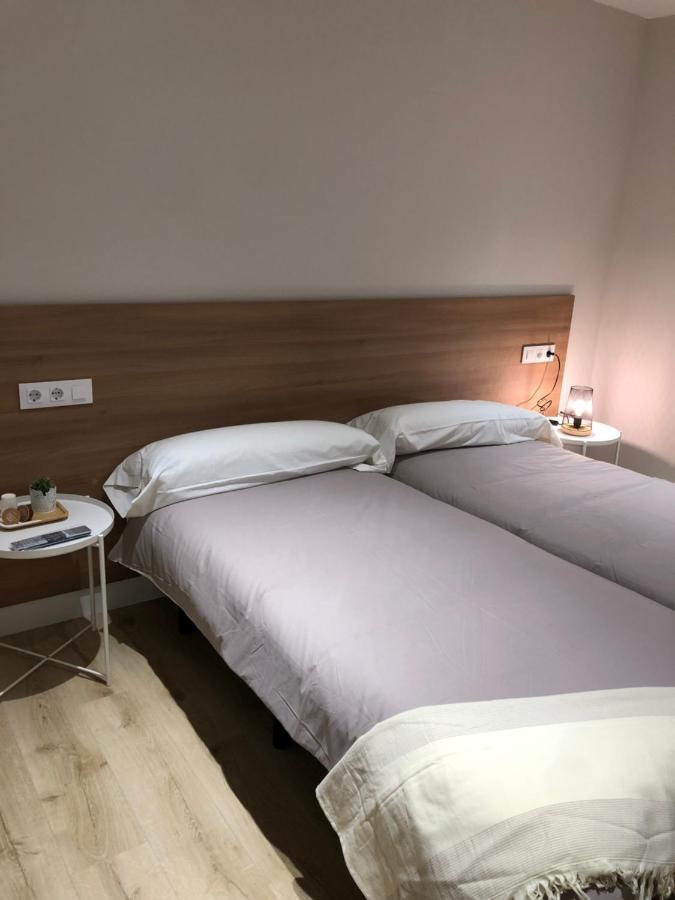 Pension La Castellana Logroño Exterior foto
